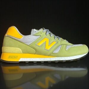 New Balance Men's Lime and Mustard Sneakers 11.5